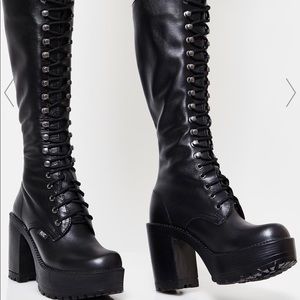 Black ROC Lash boot